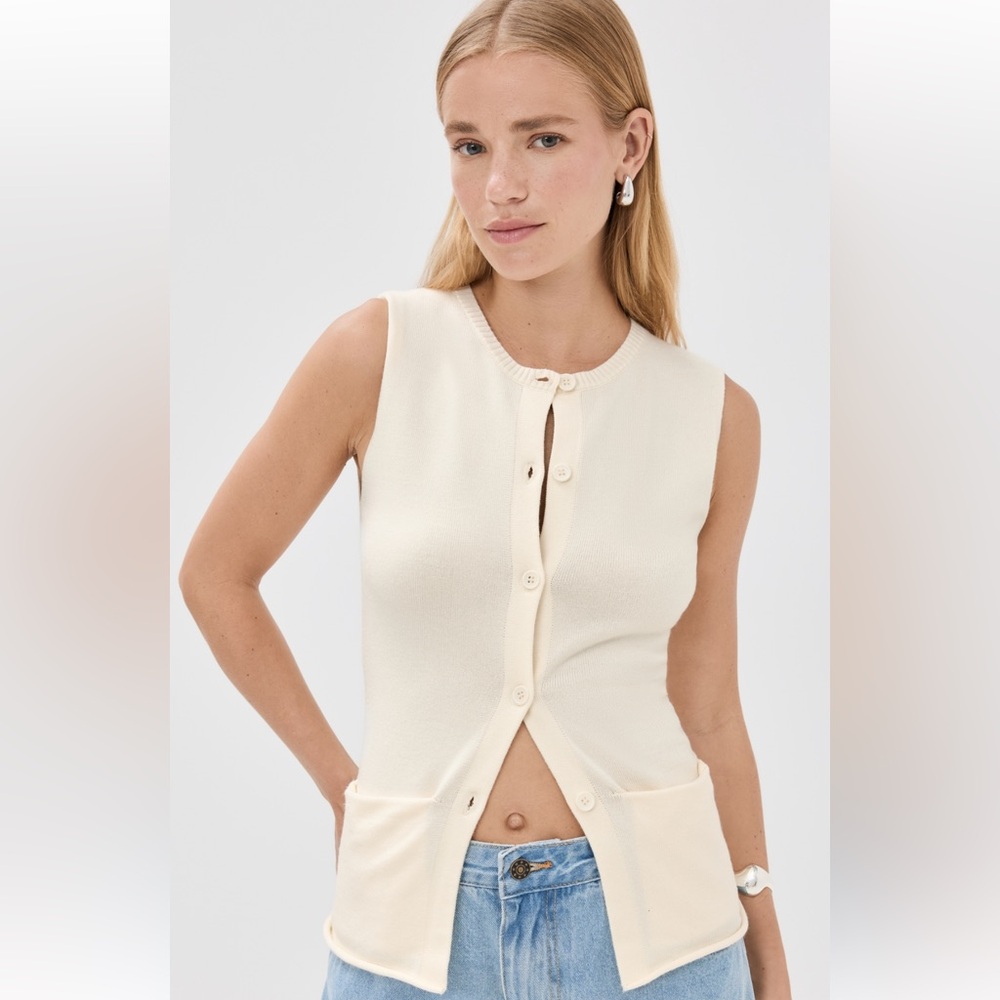 Lionness Kourt Vest Size S Ivory